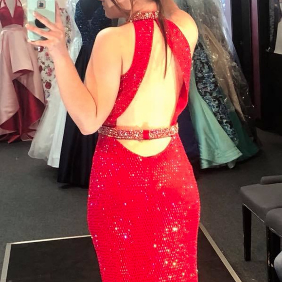 Red sparkly Panoply prom Dress Fits like a 4